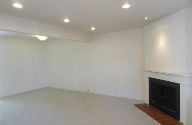 47 Thicket Gallery 2