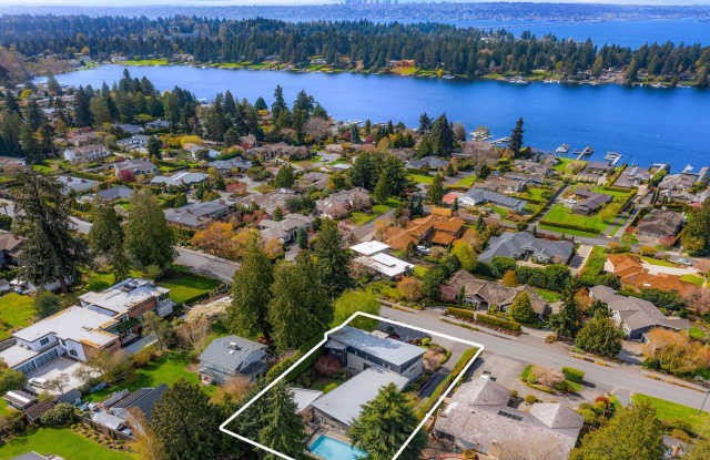 5Bd/4.75Ba Yarrow Point Home Gallery 1
