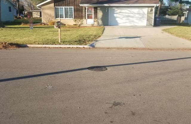 2332 Harvard Dr photos photos