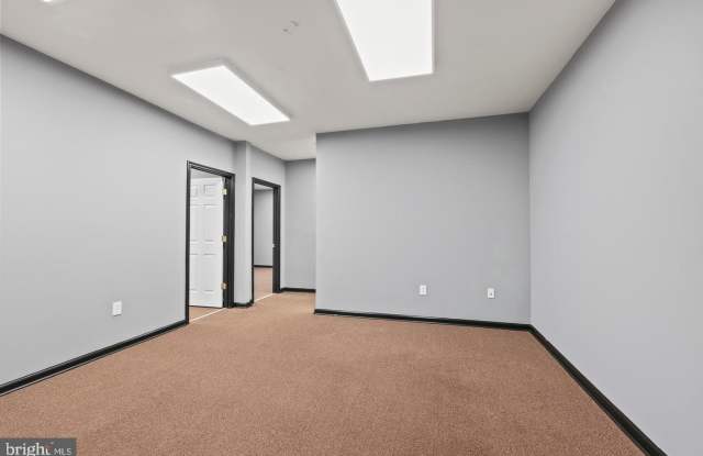 578 WATERLOO RD #1B Gallery 3