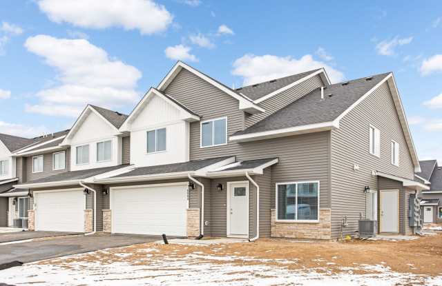 3bd 3ba 2 car gar END UNIT avail now photos photos