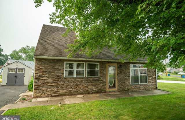 587 ARBOR Road Gallery 2