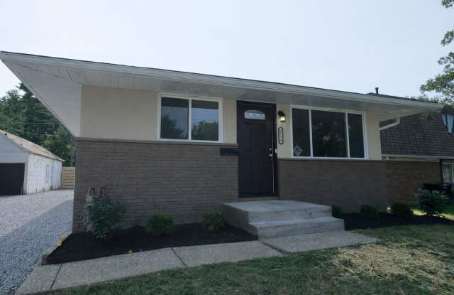 Renovated Spacious 4 Bedroom Home Available for Pre-Lease! photos photos