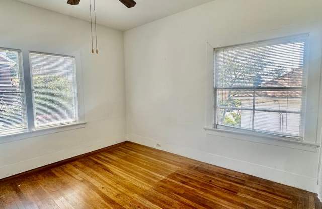 6bedroom house full of charm steps from UC Berkeley! Gallery 4