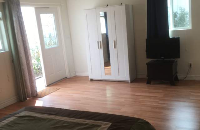 4846 Calhoun Avenue - 4846 Calhoun Avenue, Los Angeles, CA 91423