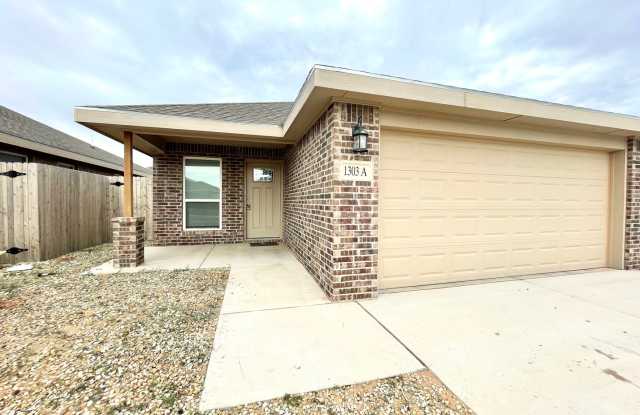 3 bed 2 bath - Lubbock ISD photos photos