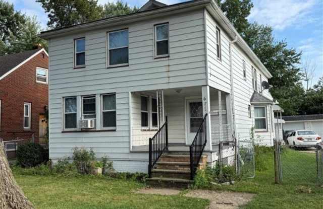 6715 Theota Avenue unit: Up photos photos 6715 Theota Avenue unit: Up photos photos