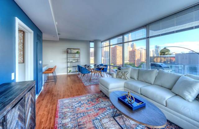 600 S Clark St photos photos