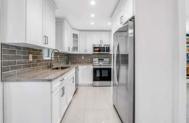 9841 Dominican Drive, Cutler Bay, FL 33189 - 1640 photos photos