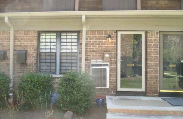 181 Long Hill Road.  I-5 photos photos