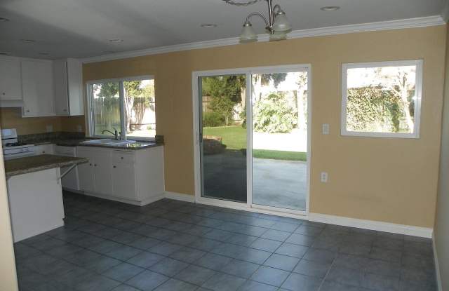 6251 Balmoral Dr Gallery 4