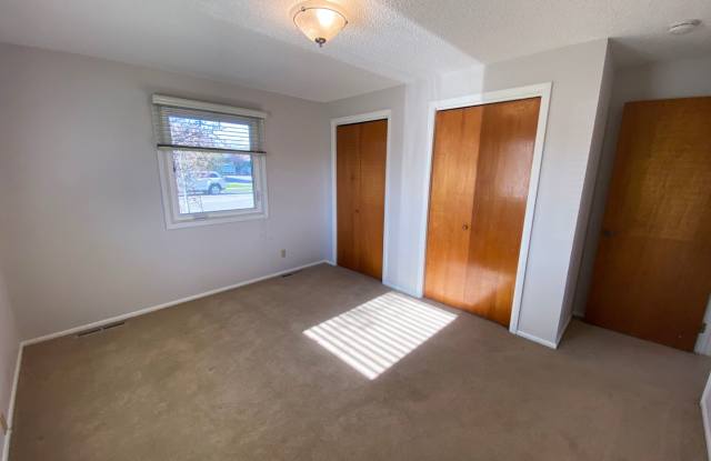 3 bed 1 bath single story home Gallery 4