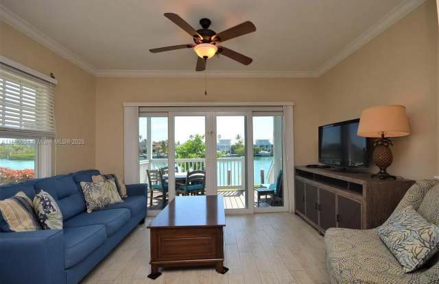 7046 Harbor Village Dr photos photos