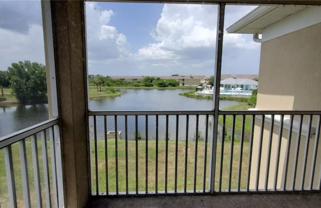 6415 CYPRESSDALE DRIVE - 6415 Cypressdale Drive, Riverview, FL 33578