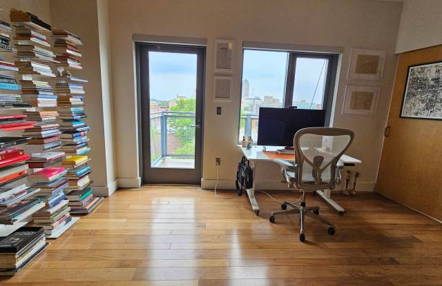 Incredible Top-Floor 1BR with Skyline Views | East Village Gem photos photos