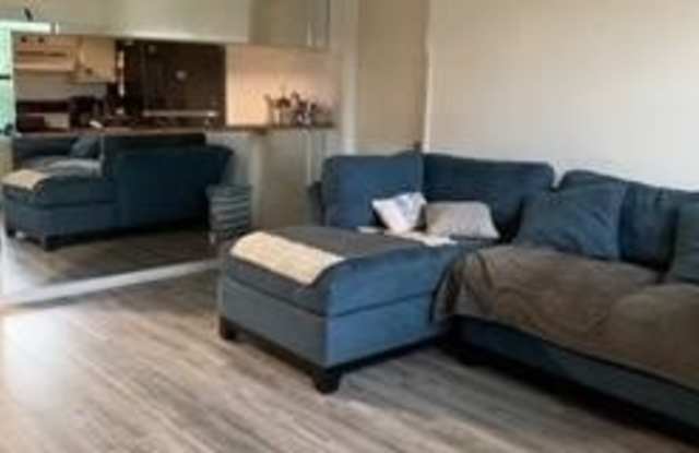 7161 Golf Colony Court Gallery 3