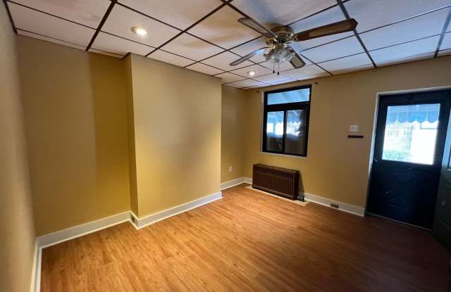Lawrenceville - 2 BR Single Family Home, 1 1/2 bath! Gallery 3