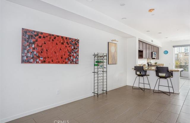 101 Waldorf Gallery 3