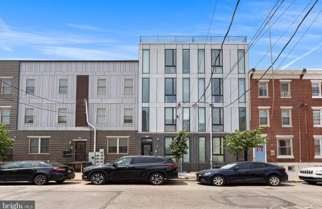 1817 WYLIE Street Gallery 1