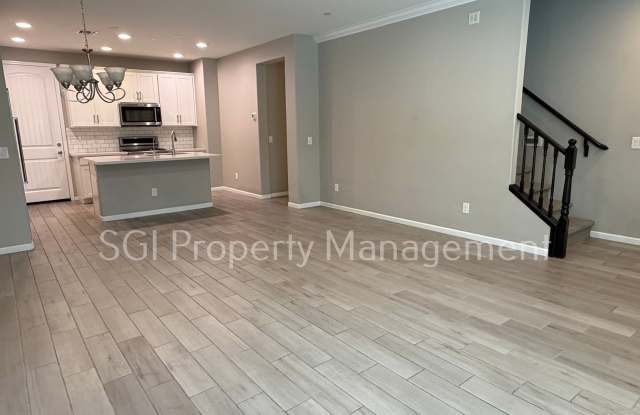 2477 W Market Pl Unit 13 Gallery 2