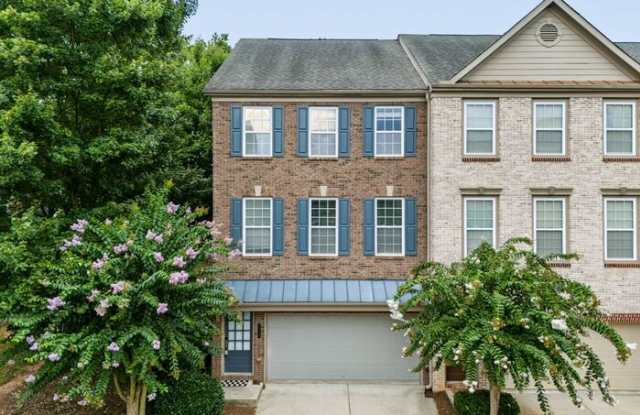 5756 Pine Oak Drive Northwest Gallery 1