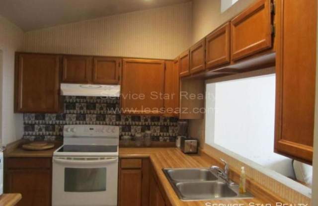 5830 S 42nd Pl Gallery 2