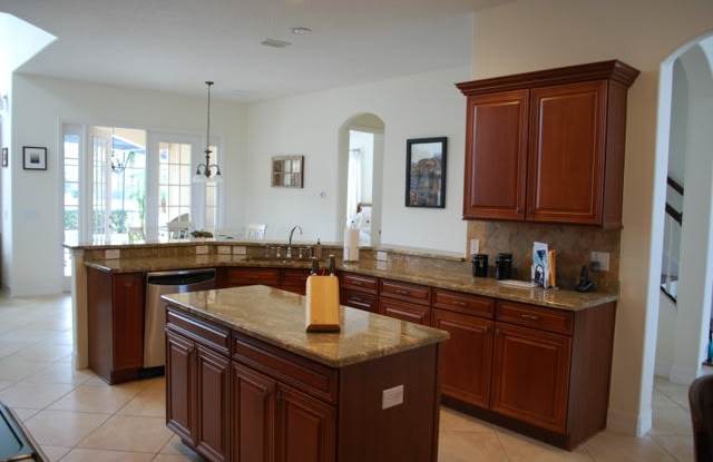 820 Spring Oak Circle Gallery 3