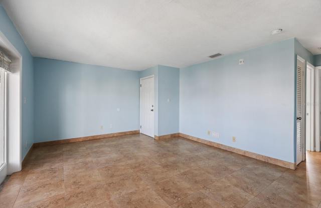 4859 COQUINA KEY Drive SE Gallery 4