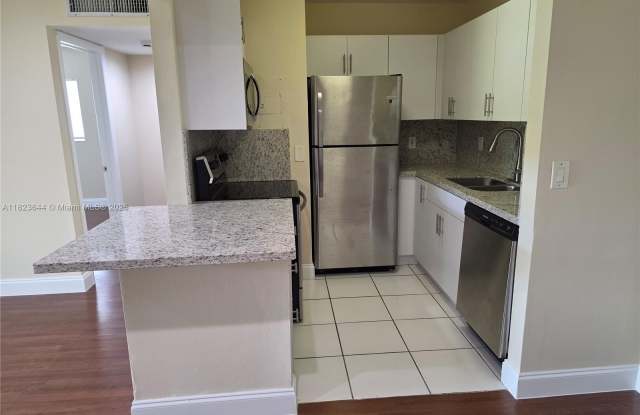 13716 SW 90th Ave photos photos