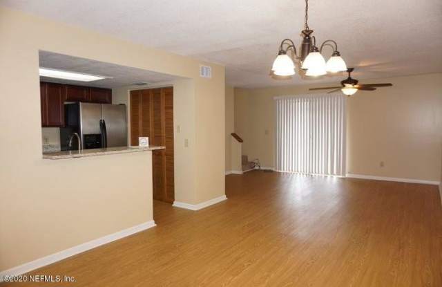 5614 COLONY PINE CIR N Gallery 4