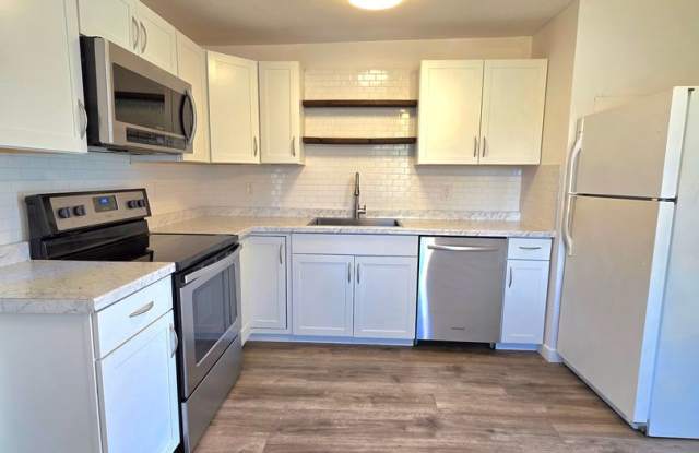 CUTE CHARMING 2 BED 1 BATH HOUSE photos photos