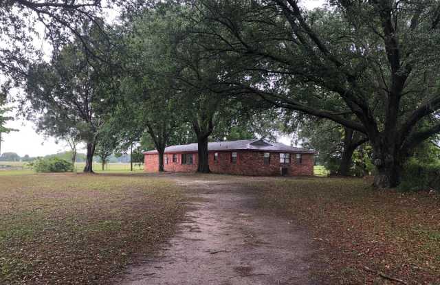 727 CYPRESS LAKE ROAD Gallery 1