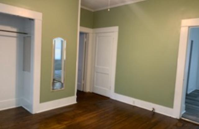 CHARMING 3 BEDROOM HOME WITH HISTORIC CHARACTER AND MODERN COMFORTS – $1,400/MONTH Gallery 4