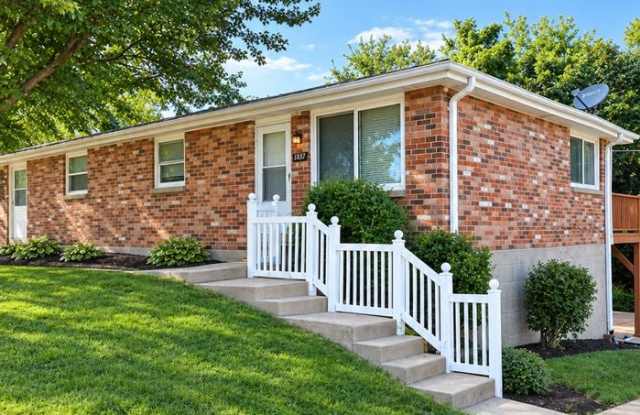1685 Lonedell Road photos photos