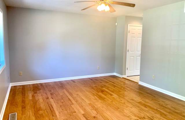 NEWLY Renovated 3 BED/2 BA Home! Gallery 4