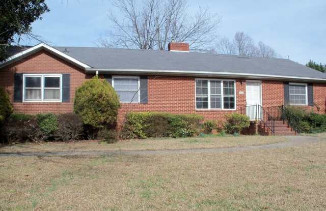 4434 Freedom Drive Gallery 1