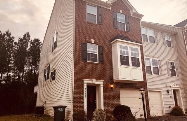 42265 ST HUBERTS PLACE - 42265 Saint Huberts Place, South Riding, VA 20152