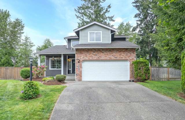 Spacious 4-Bedroom Home on a Tranquil Cul-de-Sac in Puyallup photos photos