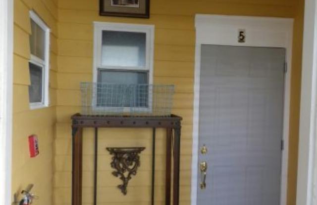 809 4th av 809 4th Ave. North Unit: 5 - 809 4th Avenue North, St. Petersburg, FL 33701