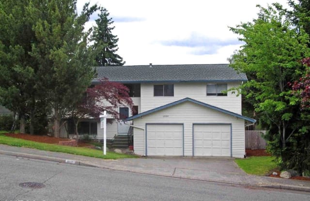12220 SE 217th Pl - 12220 Southeast 217th Place, Kent, WA 98031