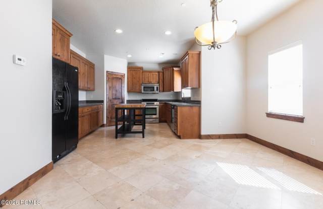 1116 N 455 W Gallery 4