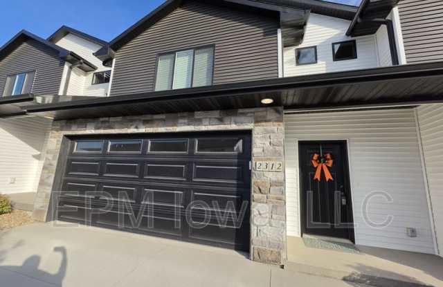2312 Water Tower Place Gallery 1
