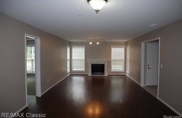 28231 Carlton Way Drive Gallery 2