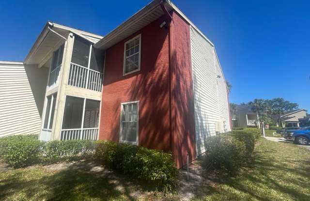 BRANDON: 2 Bed/2 Bath, Ground Floor Unit AVAILABLE NOW! - 703 Parsons Lake Path, Brandon, FL 33511