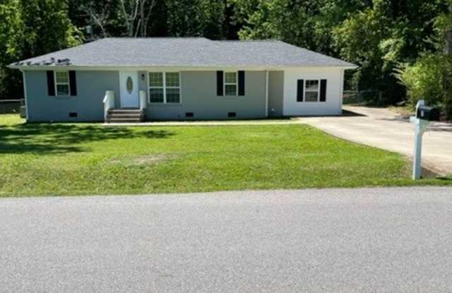 Renovated 1950's 3 Bedroom Home For Rent! photos photos Renovated 1950's 3 Bedroom Home For Rent! photos photos