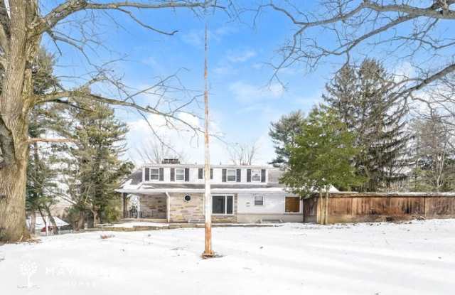 2343 Ridgewood Road photos photos