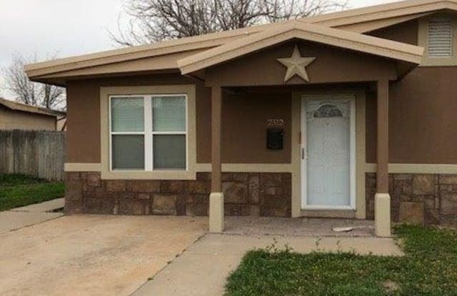 2512 W. 11th St. - 2512 West 11th Street, Odessa, TX 79763