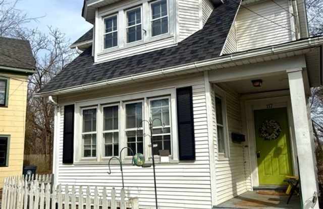 Westmoreland Duplex One - 117 Westmoreland Terrace, Akron, OH 44302