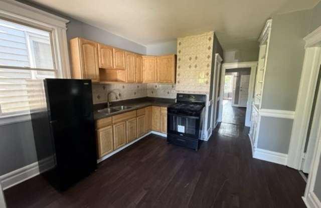 202 Ellis Ave photos photos