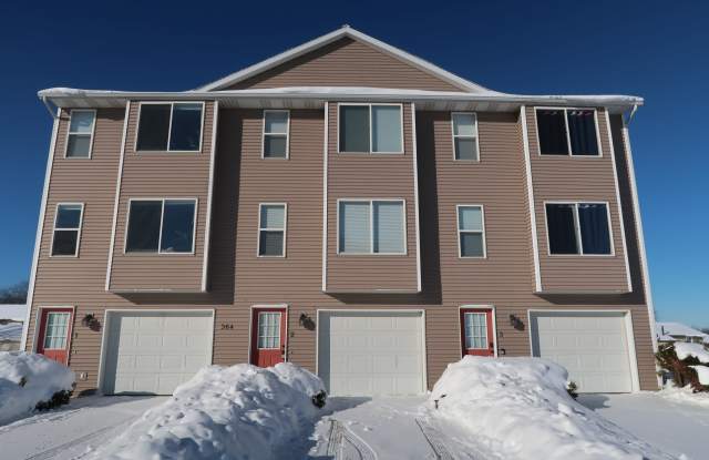 364 Harbor Town Court - 2 photos photos